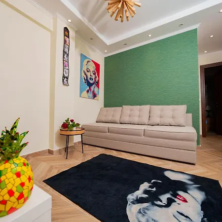 Apartment Lux Movie Stars *