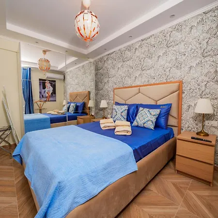 Apartment Lux Movie Stars